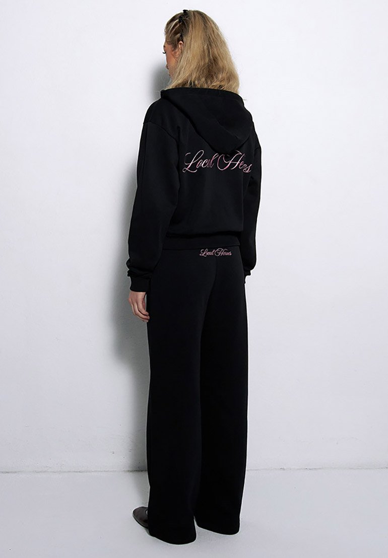 Толстовка Local Heroes Zip-up sweatshirt, Black
Толстовка Local Heroes Zip-up sweatshirt, Black