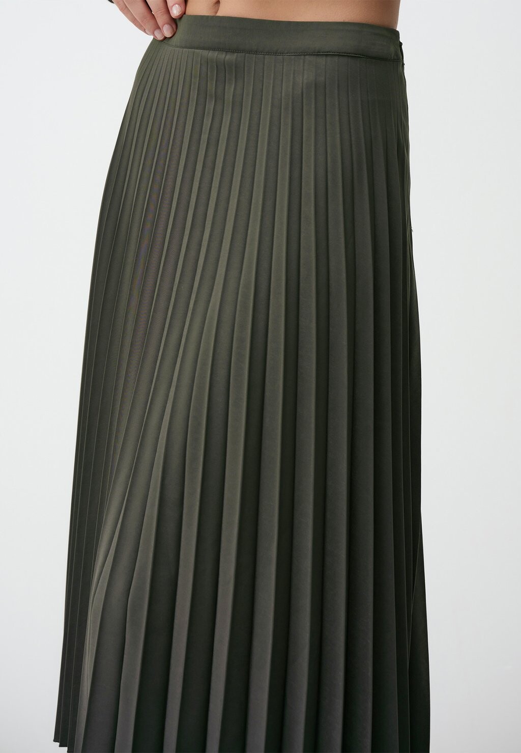 Юбка А-силуэта HIGH WAIST Jimmy Key, хаки
Юбка А-силуэта HIGH WAIST Jimmy Key, хаки