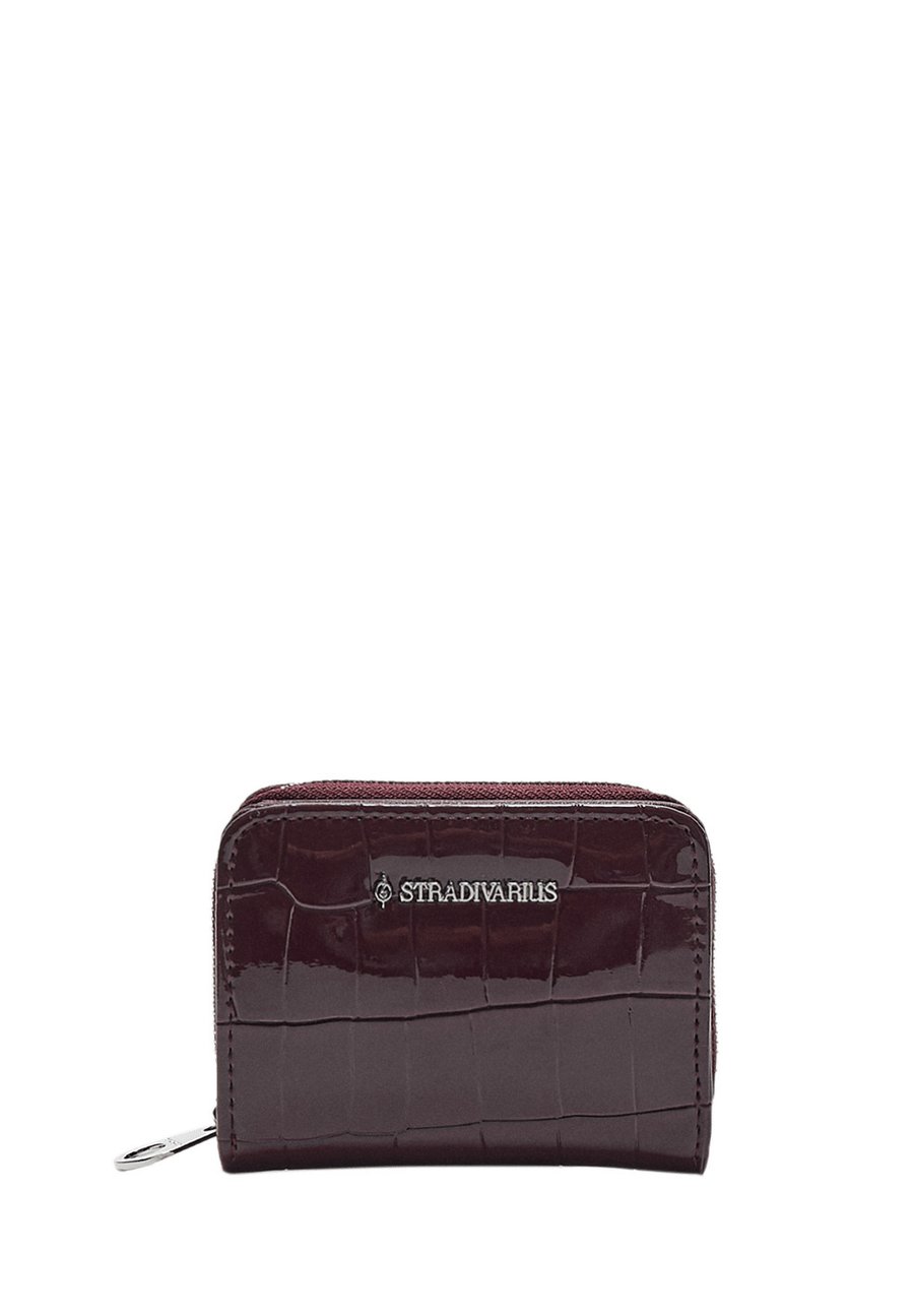 Кошелек Stradivarius ZIPPED MOCK CROC, Bordeaux
Кошелек Stradivarius ZIPPED MOCK CROC, Bordeaux