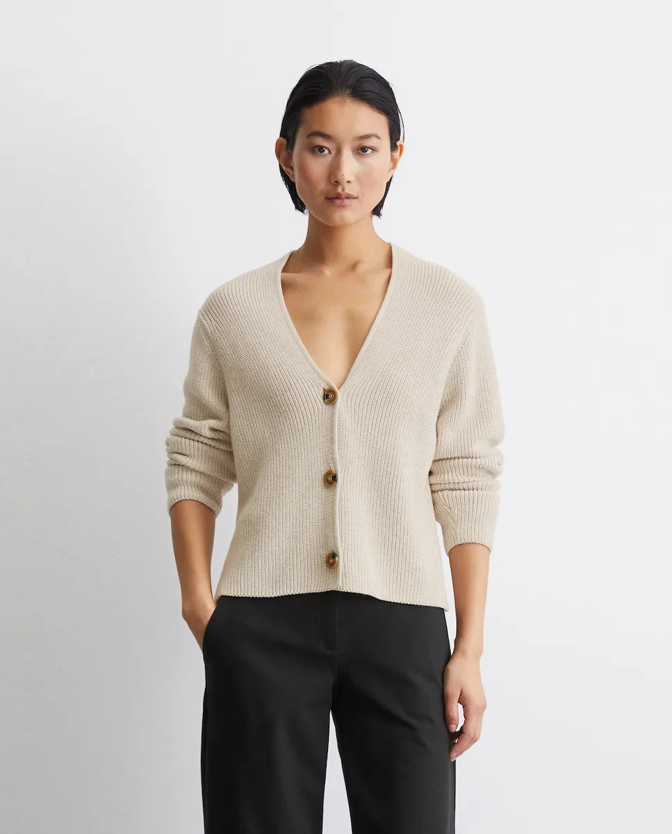 Женский кардиган с V-образным вырезом из тяжелого органического хлопка MARC O'POLO, бежевый
Женский кардиган с V-образным вырезом из тяжелого органического хлопка MARC O'POLO, бежевый