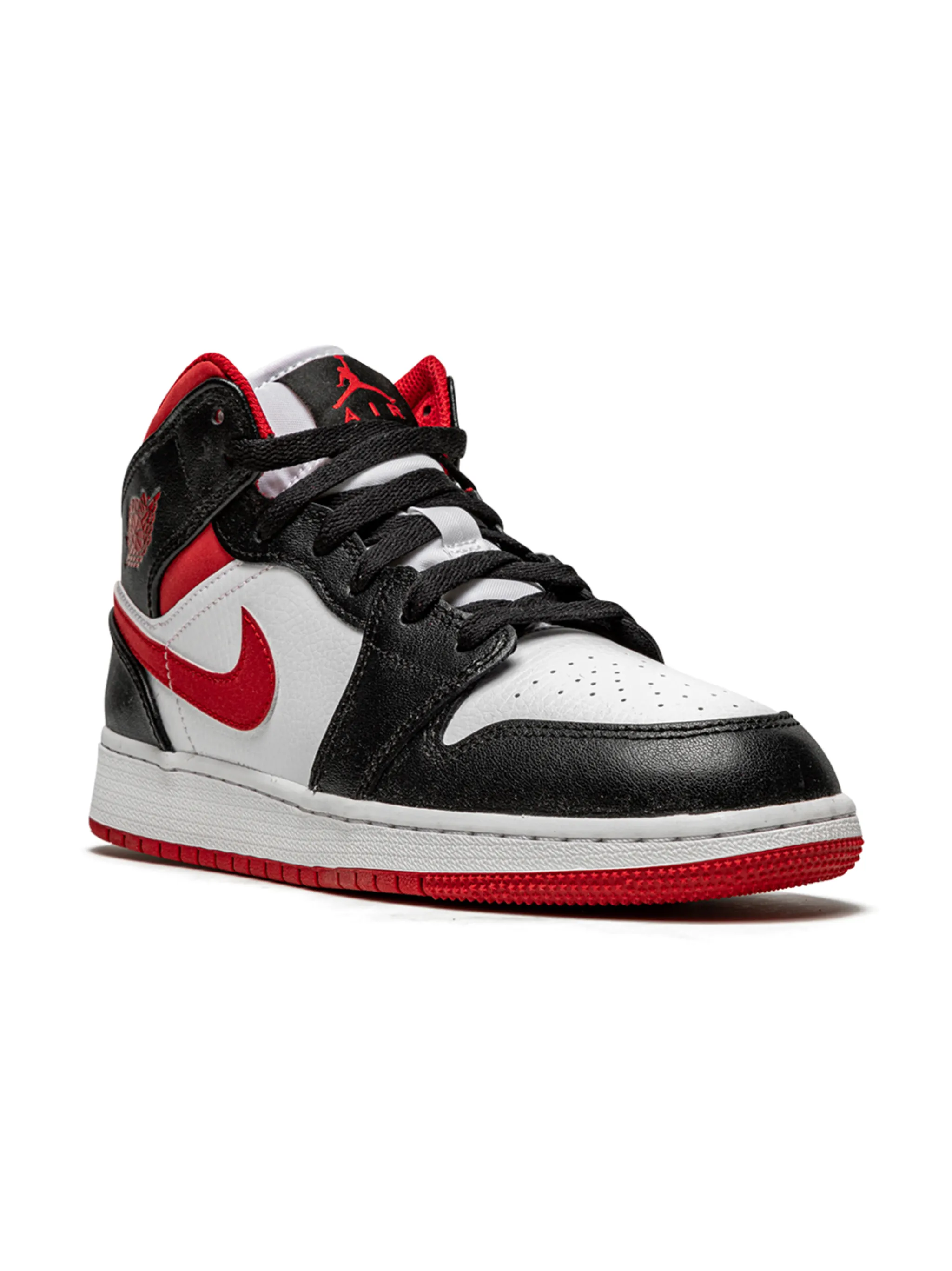 Кроссовки Air Jordan 1 MID (GS) Jordan Kids, белый
Кроссовки Air Jordan 1 MID (GS) Jordan Kids, белый