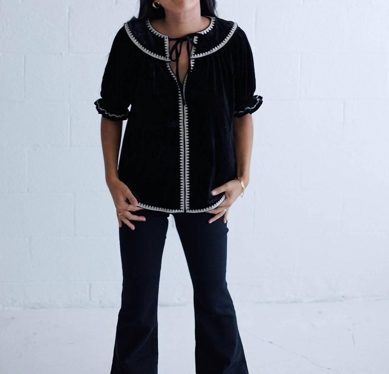 Блузка женская THML, черный
Блузка женская THML, черный