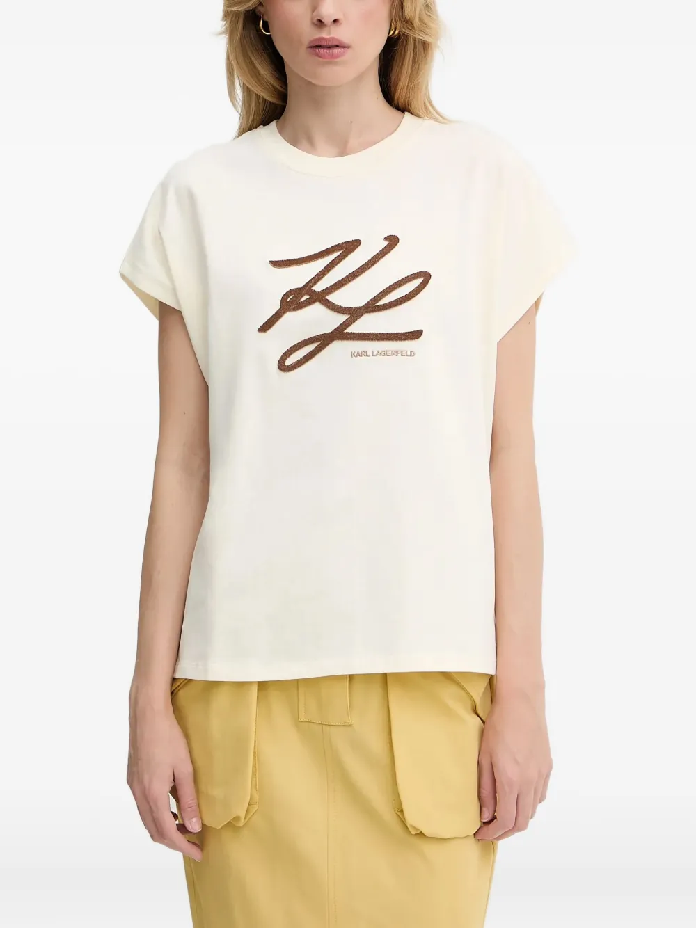 Футболка с вышитым логотипом KARL LAGERFELD, белый
Футболка с вышитым логотипом KARL LAGERFELD, белый