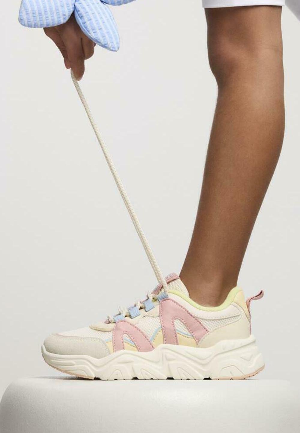 Низкие кеды Gioseppo, слоновая кость
Низкие кеды Gioseppo, слоновая кость