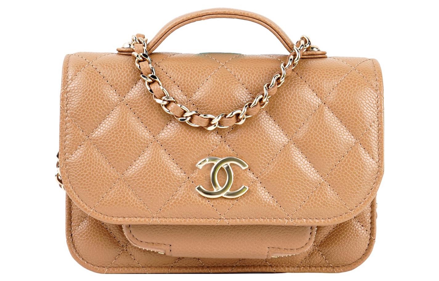 Зернистая тисненая личи кожаная сумка-мессенджер через плечо, женская молочная сумка CHANEL
Зернистая тисненая личи кожаная сумка-мессенджер через плечо, женская молочная сумка CHANEL