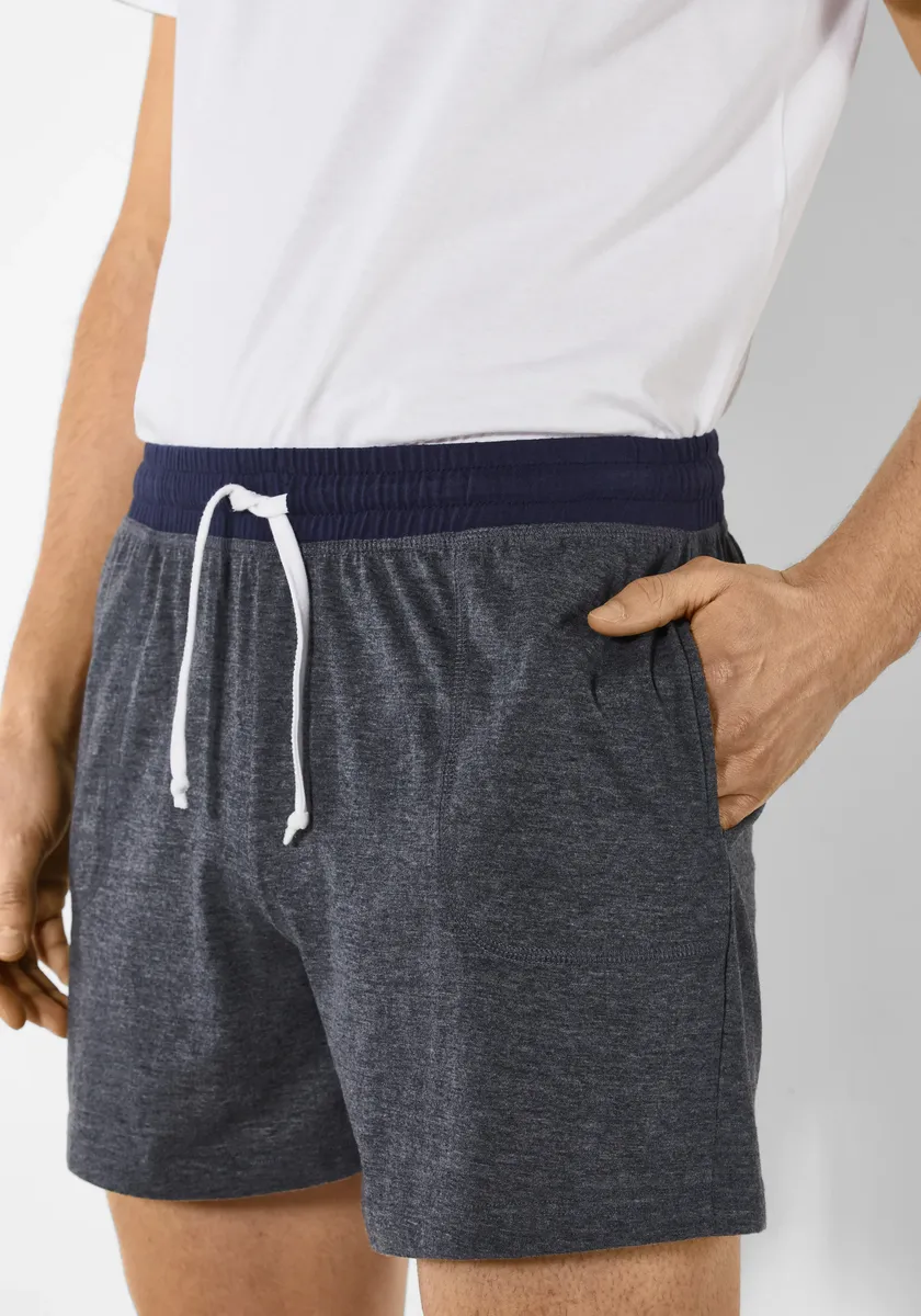 Шорты для сна H.I.S с контрастным поясом, синий
Шорты для сна H.I.S с контрастным поясом, синий