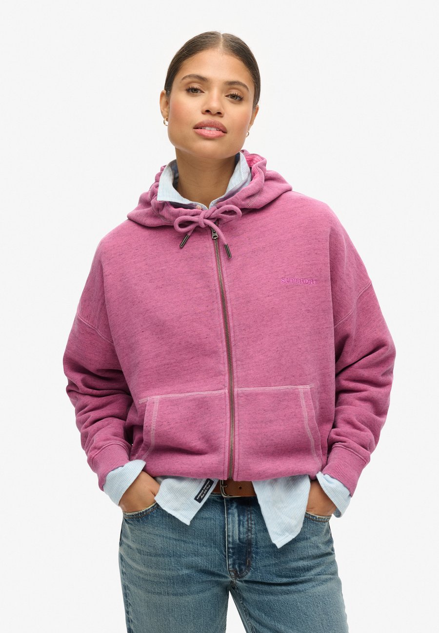 Толстовка Superdry & Co ESSENTIAL LOGO, Shocking Pink/Pink, Розовый, Толстовка Superdry & Co ESSENTIAL LOGO, Shocking Pink/Pink
Толстовка Superdry & Co ESSENTIAL LOGO, Shocking Pink/Pink, Розовый, Толстовка Superdry & Co ESSENTIAL LOGO, Shocking Pink/Pink