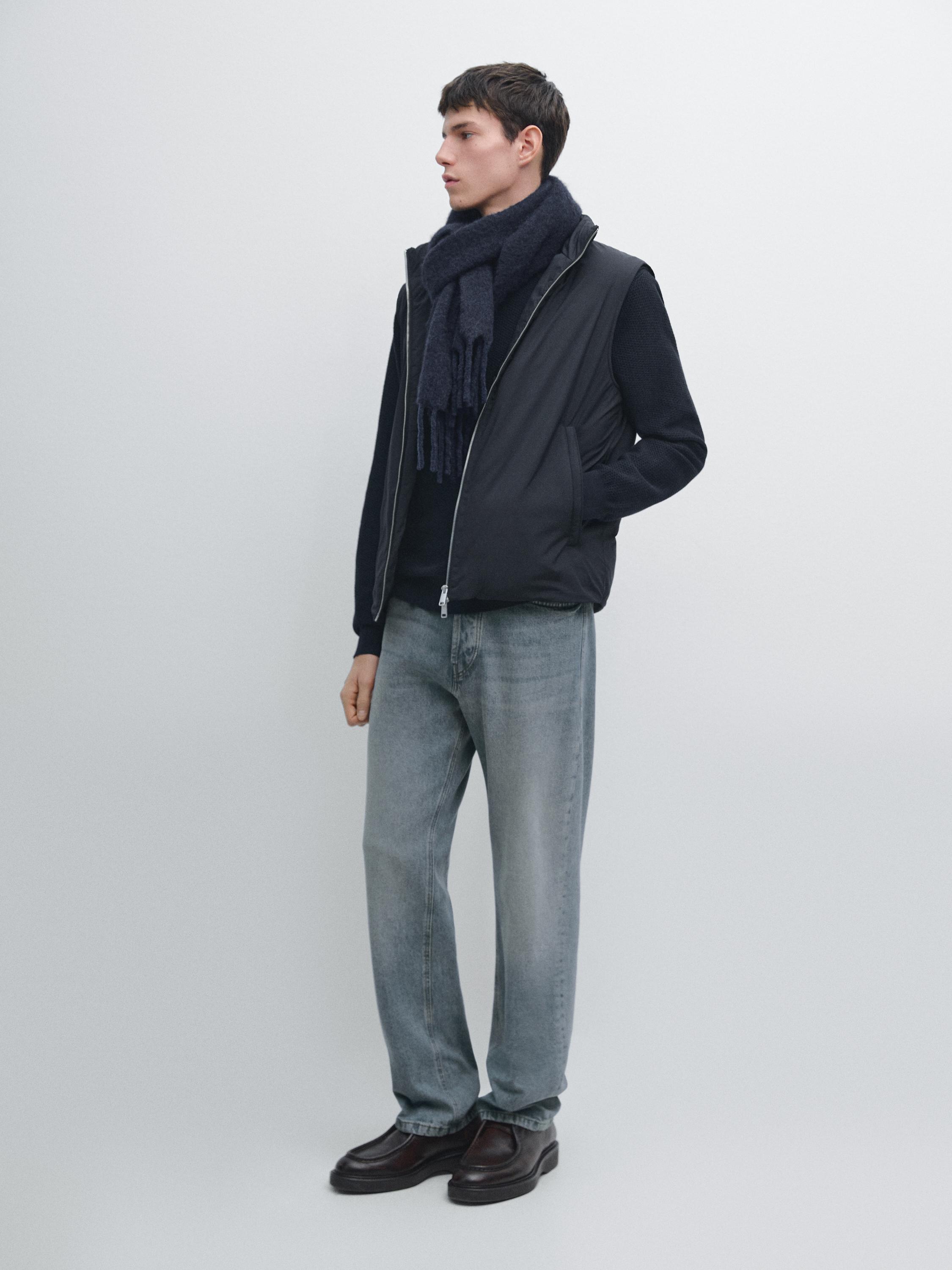 Сверхлегкий водоотталкивающий стеганый жилет Massimo Dutti, navy blue
Сверхлегкий водоотталкивающий стеганый жилет Massimo Dutti, navy blue
