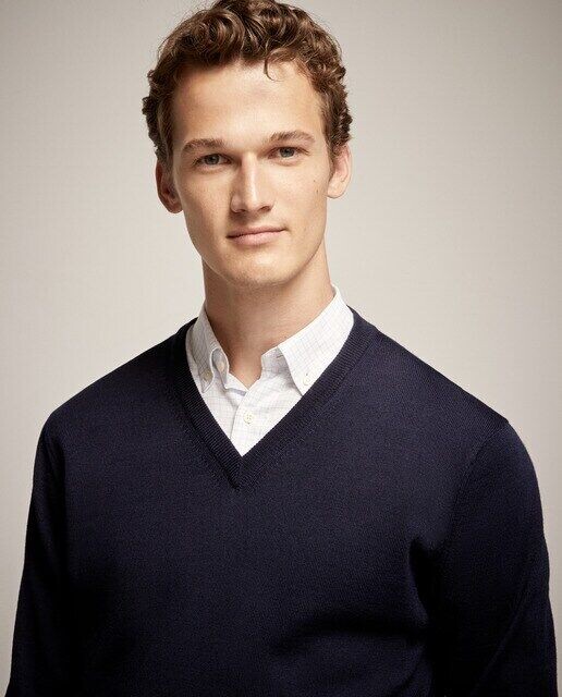 Мужской базовый свитер с V-образным вырезом Emidio Tucci, синий 
Мужской базовый свитер с V-образным вырезом Emidio Tucci, синий