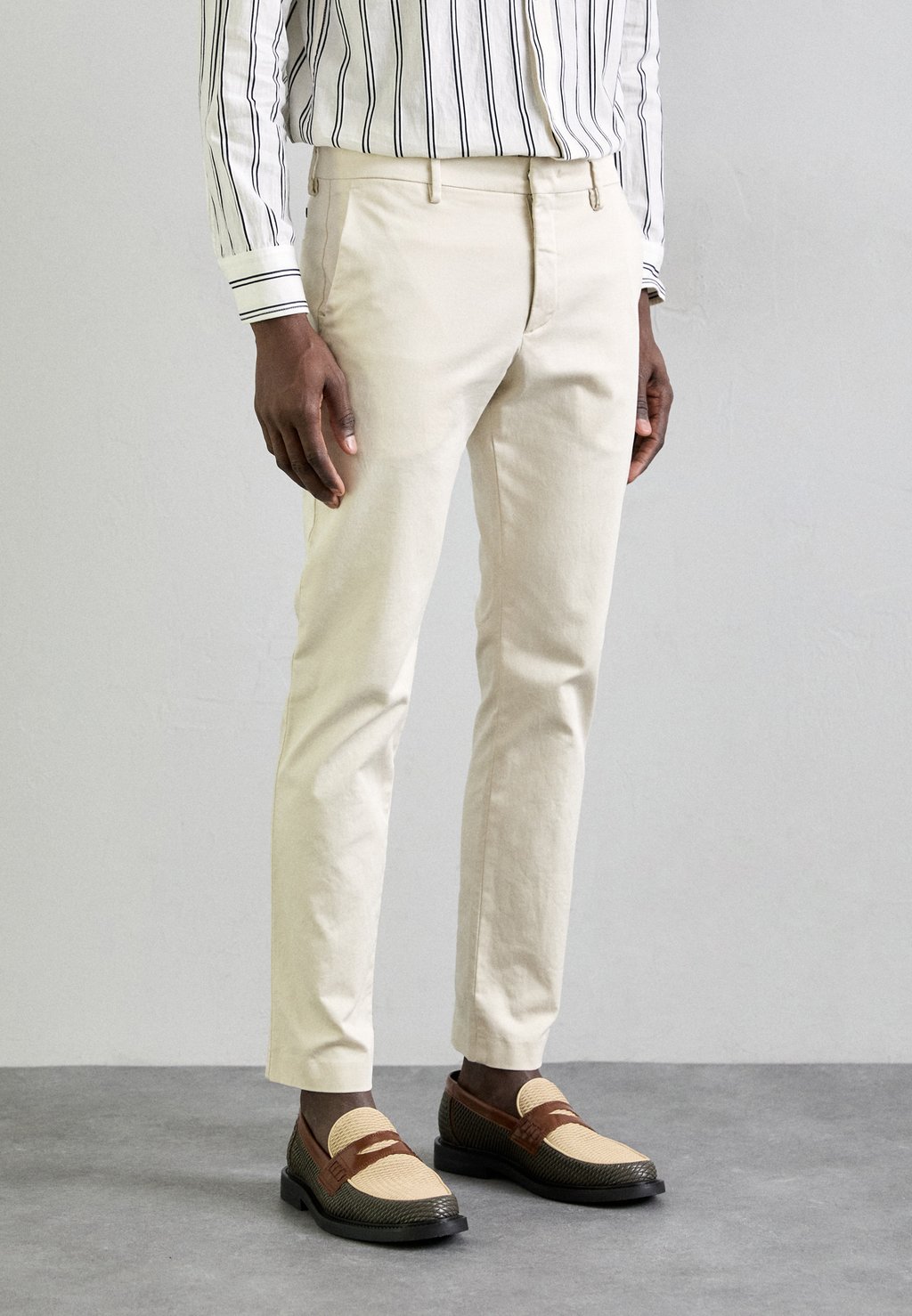 Чино THEO NN.07, слоновая кость
Чино THEO NN.07, слоновая кость