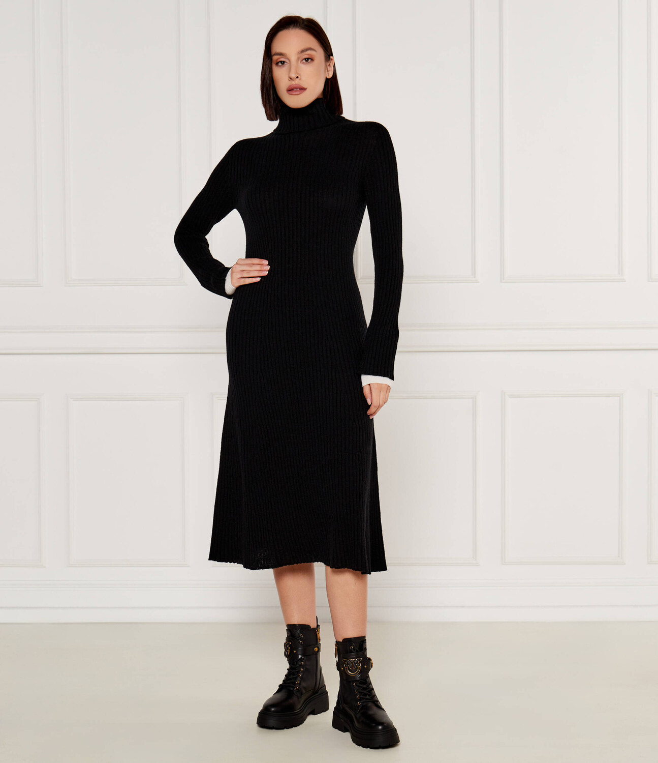 Платье Pinko HIGHLANDER, черный
Платье Pinko HIGHLANDER, черный