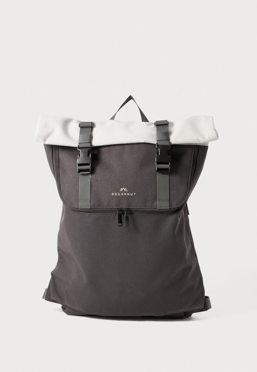 Рюкзак Doughnut CHRISTOPHER MEDITATIVE BACKPACK UNISEX, Ground /Sand/Grey
Рюкзак Doughnut CHRISTOPHER MEDITATIVE BACKPACK UNISEX, Ground /Sand/Grey