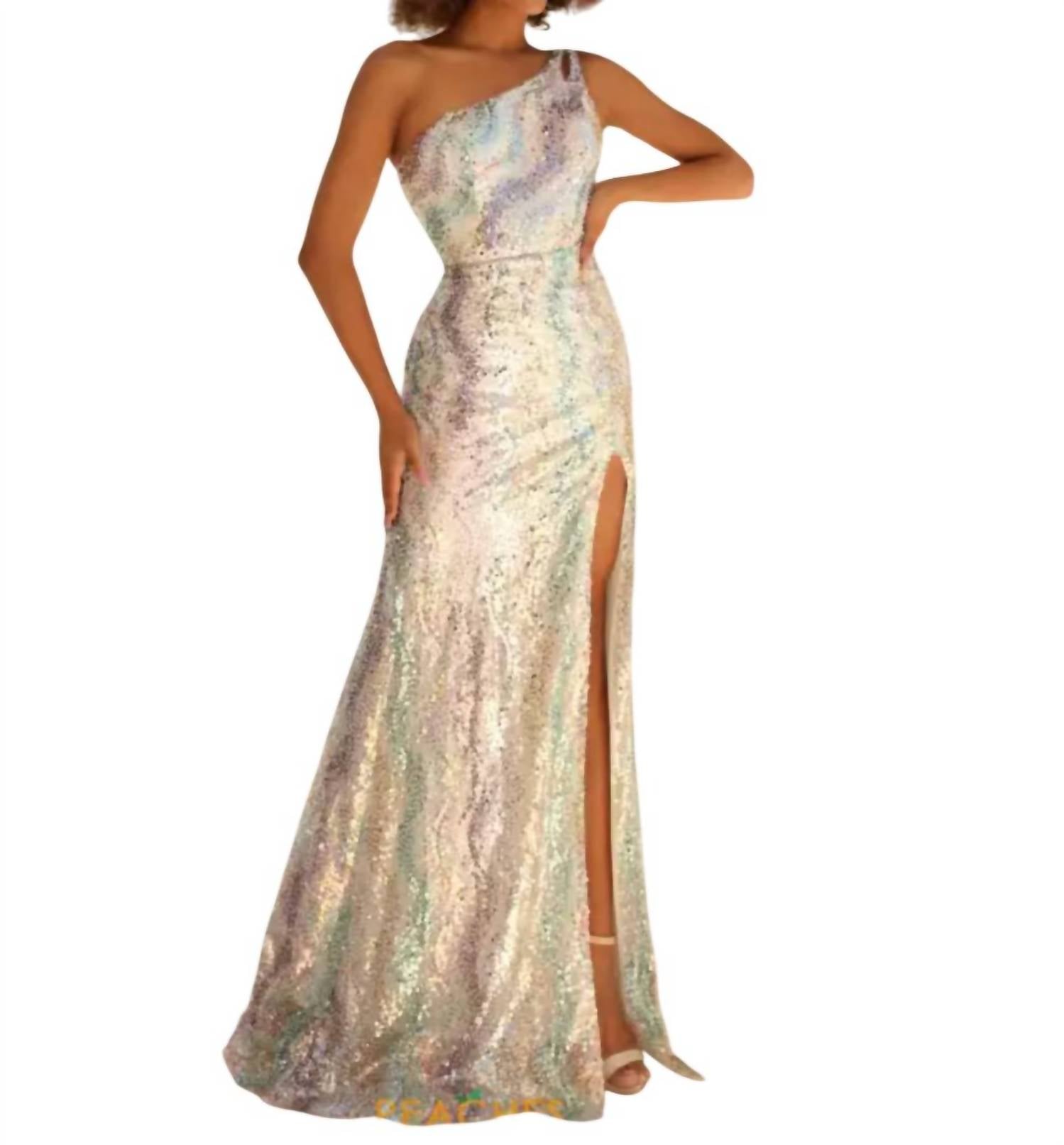 Бело-разноцветное платье с пайетками на одно плечо Clarisse
Бело-разноцветное платье с пайетками на одно плечо Clarisse