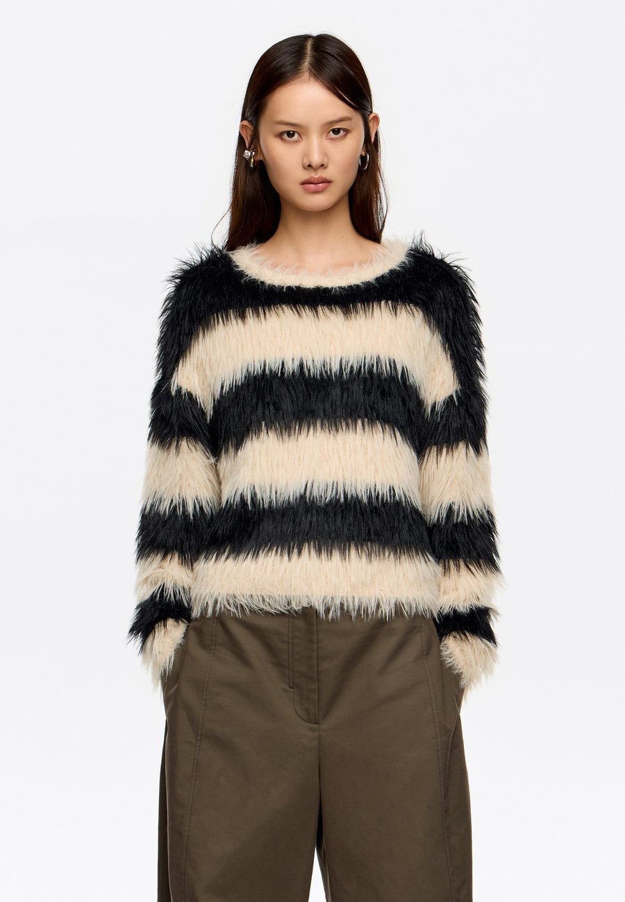 Джемпер Bimba Y Lola RAYAS , Black
Джемпер Bimba Y Lola RAYAS , Black