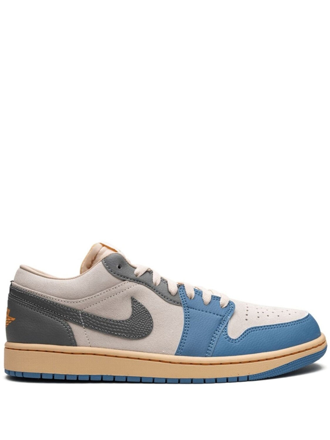 Кроссовки Jordan Air Jordan 1 Low SE, синий/серый
Кроссовки Jordan Air Jordan 1 Low SE, синий/серый