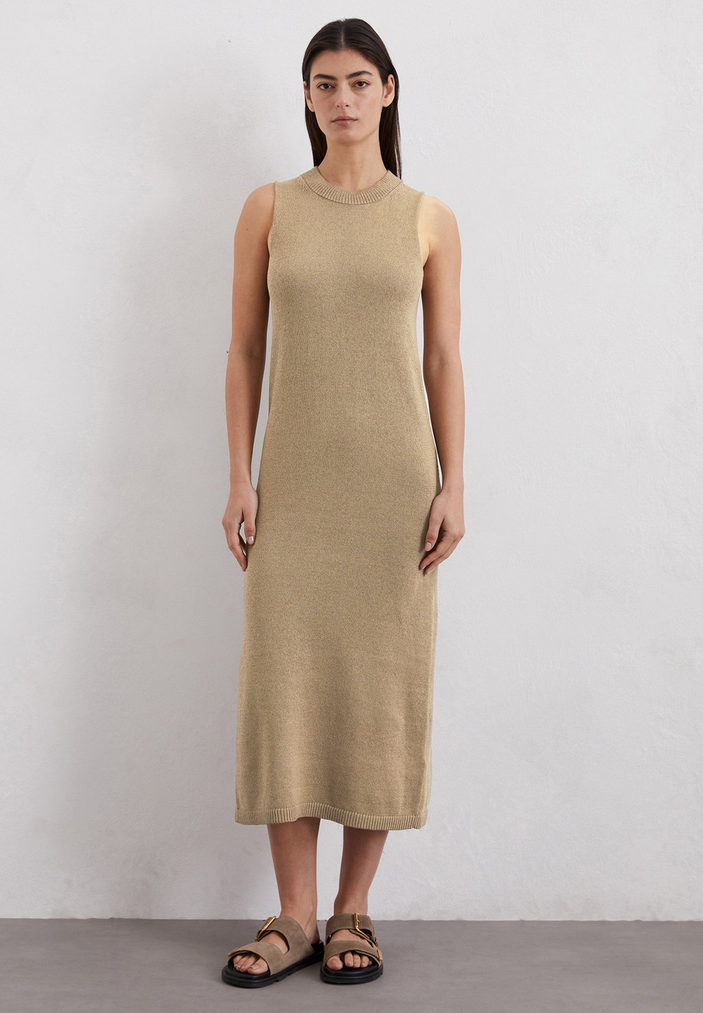 Платье-джемпер ÄRMELLOSES SLIM Marc O'Polo, бежевый
Платье-джемпер ÄRMELLOSES SLIM Marc O'Polo, бежевый