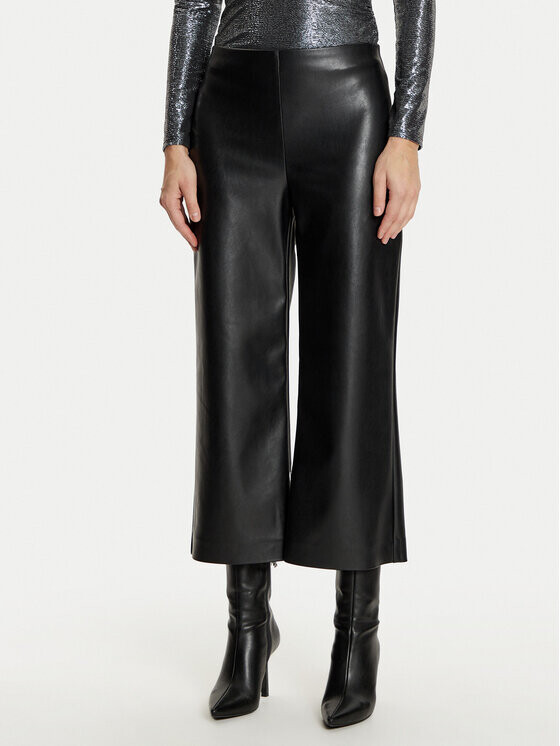 Брюки свободного кроя из искусственной кожи Joseph Ribkoff, черный
Брюки свободного кроя из искусственной кожи Joseph Ribkoff, черный