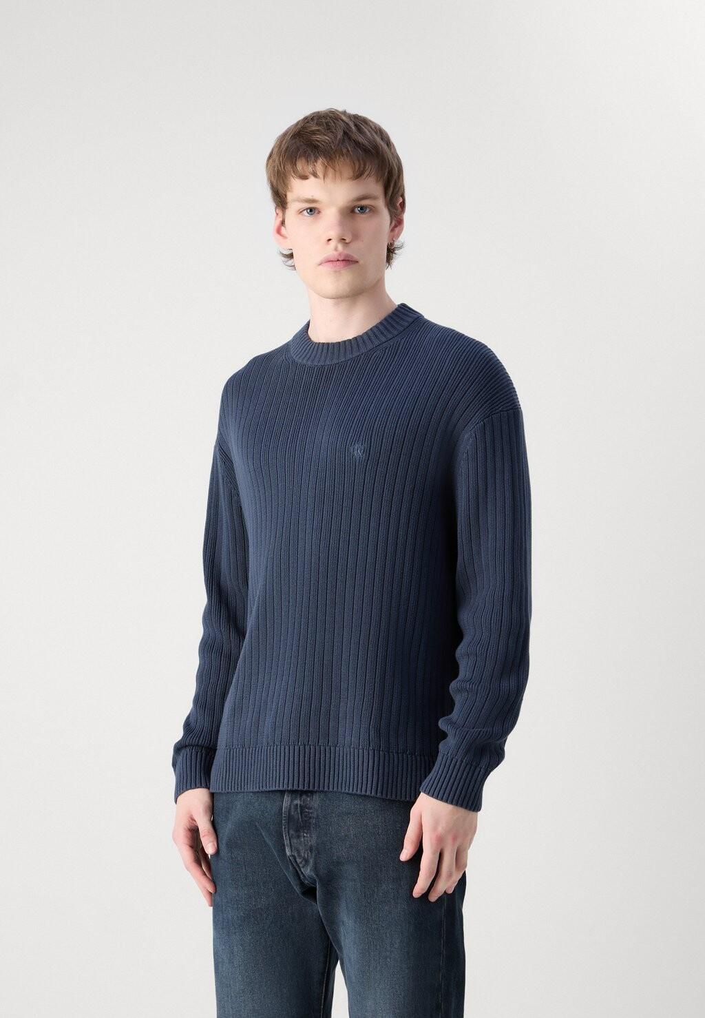 Джемпер LINEAR SWEATER Calvin Klein Jeans, черный
Джемпер LINEAR SWEATER Calvin Klein Jeans, черный