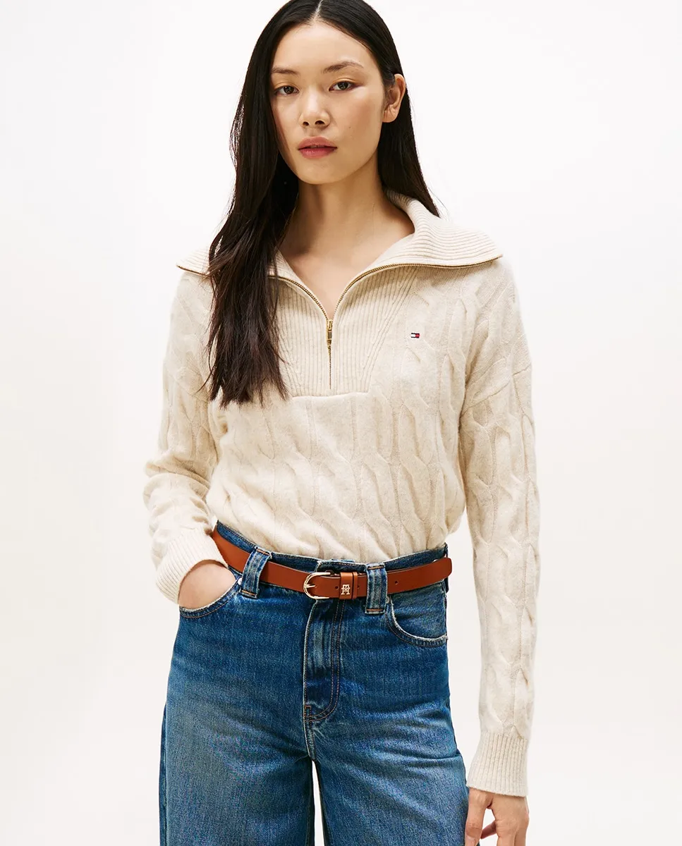 Женский джемпер с узором «косичка» и полу-молнией Tommy Hilfiger, кремовый
Женский джемпер с узором «косичка» и полу-молнией Tommy Hilfiger, кремовый