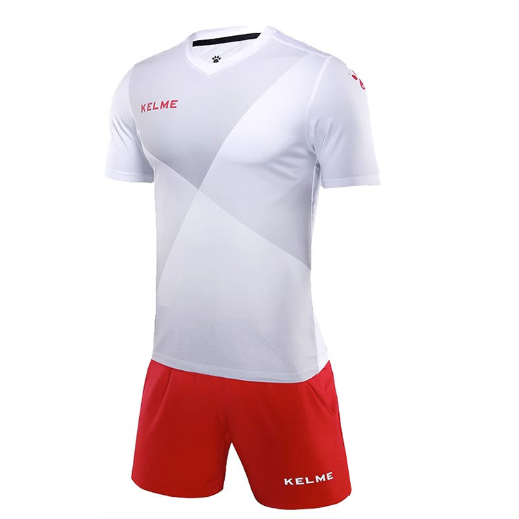 Футбольная форма мужская KELME, белый
Футбольная форма мужская KELME, белый