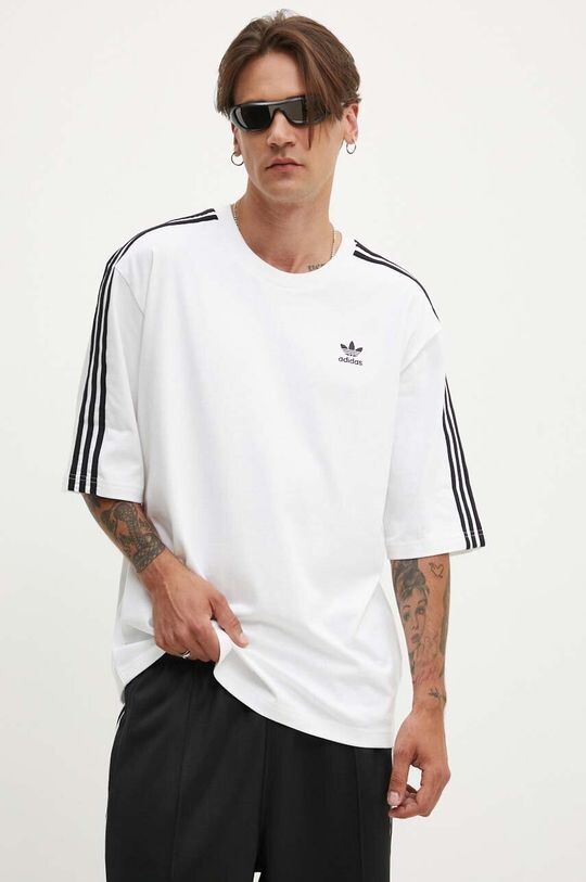 Хлопковая футболка Adicolor Oversized Tee adidas Originals, белый 
Хлопковая футболка Adicolor Oversized Tee adidas Originals, белый