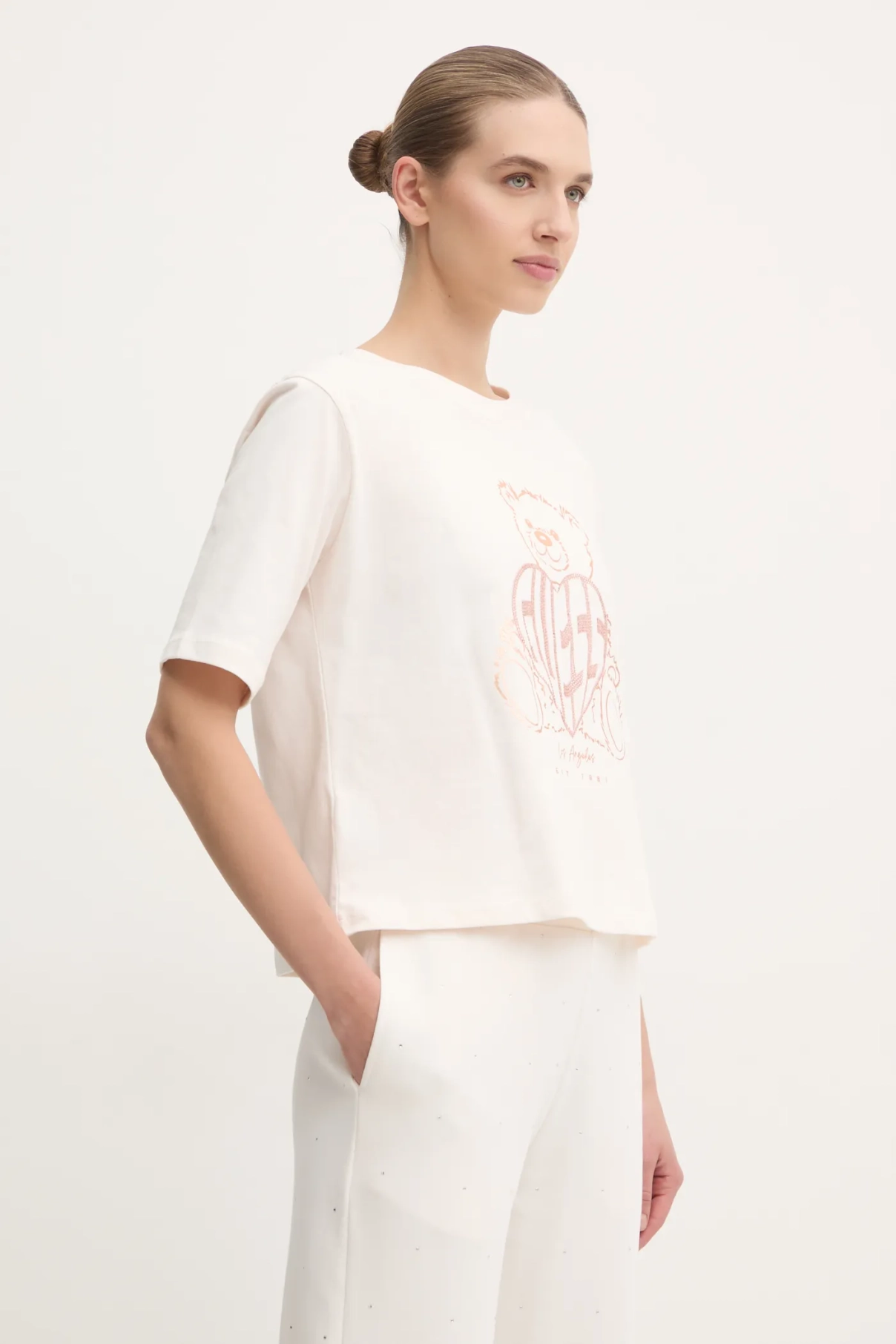 Хлопковая футболка со стразами Guess, розовый
Хлопковая футболка со стразами Guess, розовый