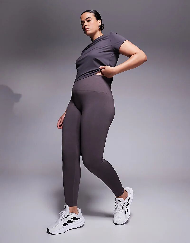 Бесшовные леггинсы Curve с высокой посадкой и глубоким вырезом в угольном цвете ASOS 4505
Бесшовные леггинсы Curve с высокой посадкой и глубоким вырезом в угольном цвете ASOS 4505