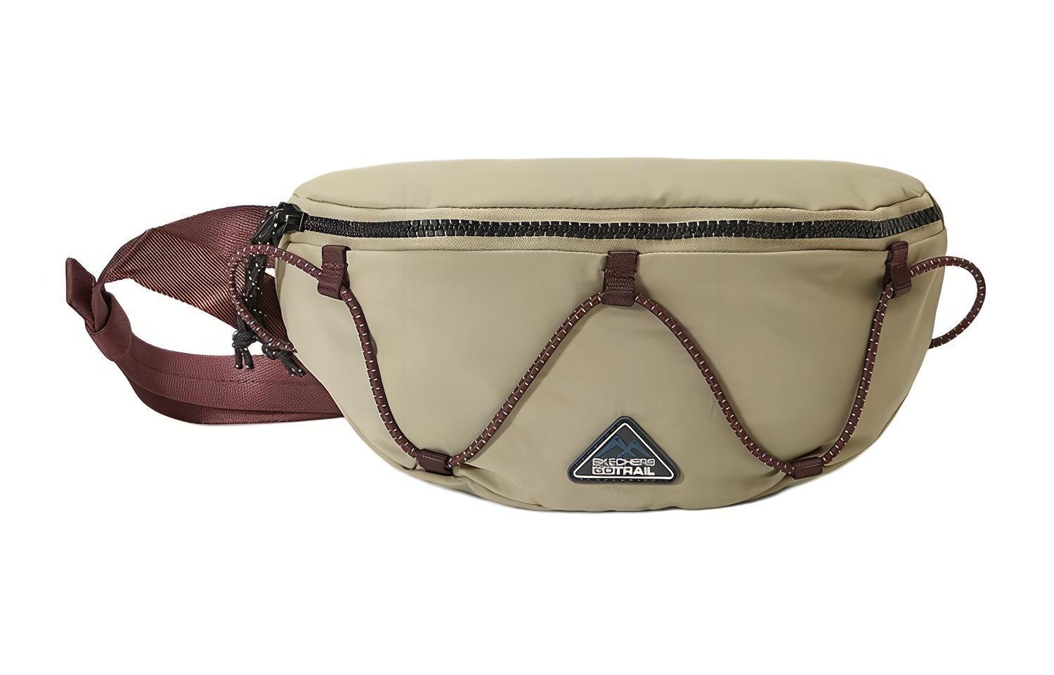 Футболка с поясной сумкой унисекс обычного кроя бежевого цвета Skechers
Футболка с поясной сумкой унисекс обычного кроя бежевого цвета Skechers