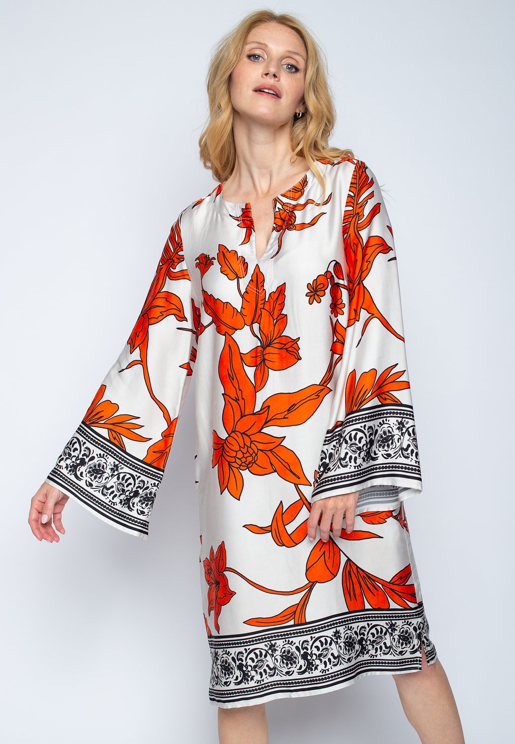 Повседневное платье Emily van den Bergh, оранжевый
Повседневное платье Emily van den Bergh, оранжевый