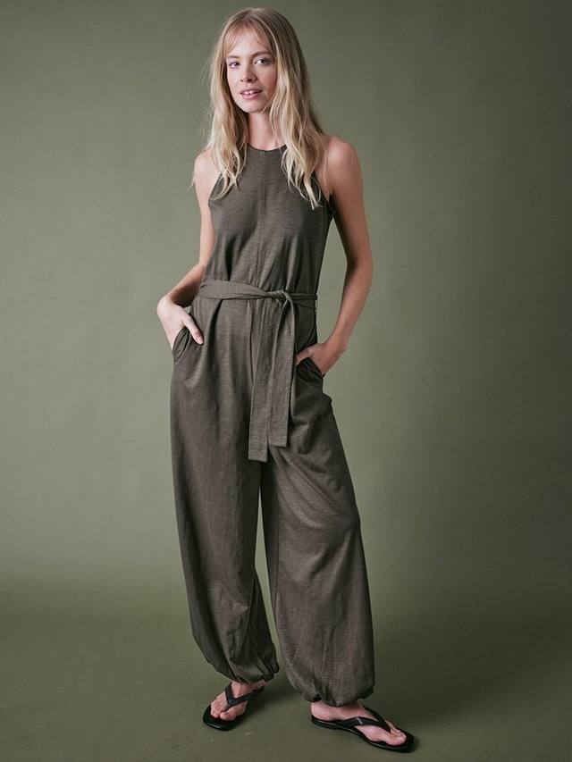 Комбинезон sia hareem Cape Cove, цвет Green Khaki
Комбинезон sia hareem Cape Cove, цвет Green Khaki