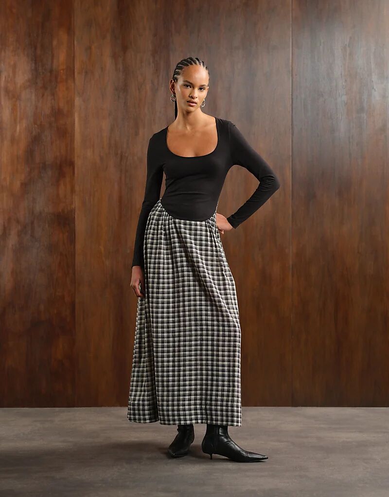 Платье макси ASOS DESIGN с круглым вырезом и длинными рукавами в однотонную клетку
Платье макси ASOS DESIGN с круглым вырезом и длинными рукавами в однотонную клетку