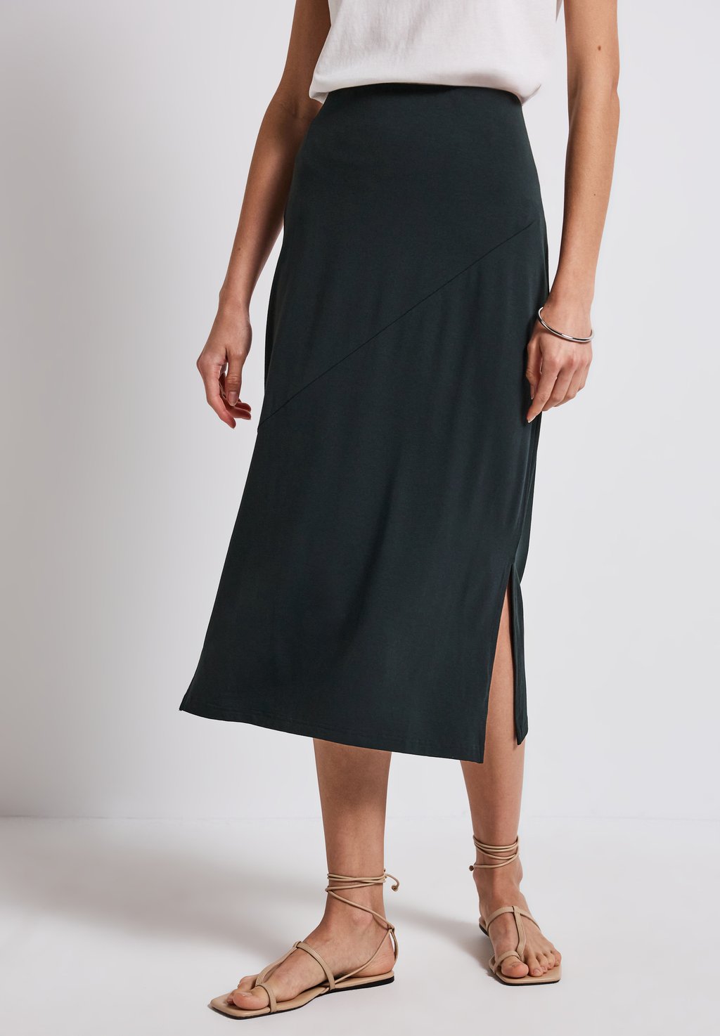 Юбка-карандаш Street One, металлик зеленый
Юбка-карандаш Street One, металлик зеленый