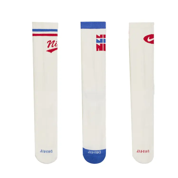 Повседневные носки Everyday Plus Crew, 3 пары Nike, белый/красный
Повседневные носки Everyday Plus Crew, 3 пары Nike, белый/красный