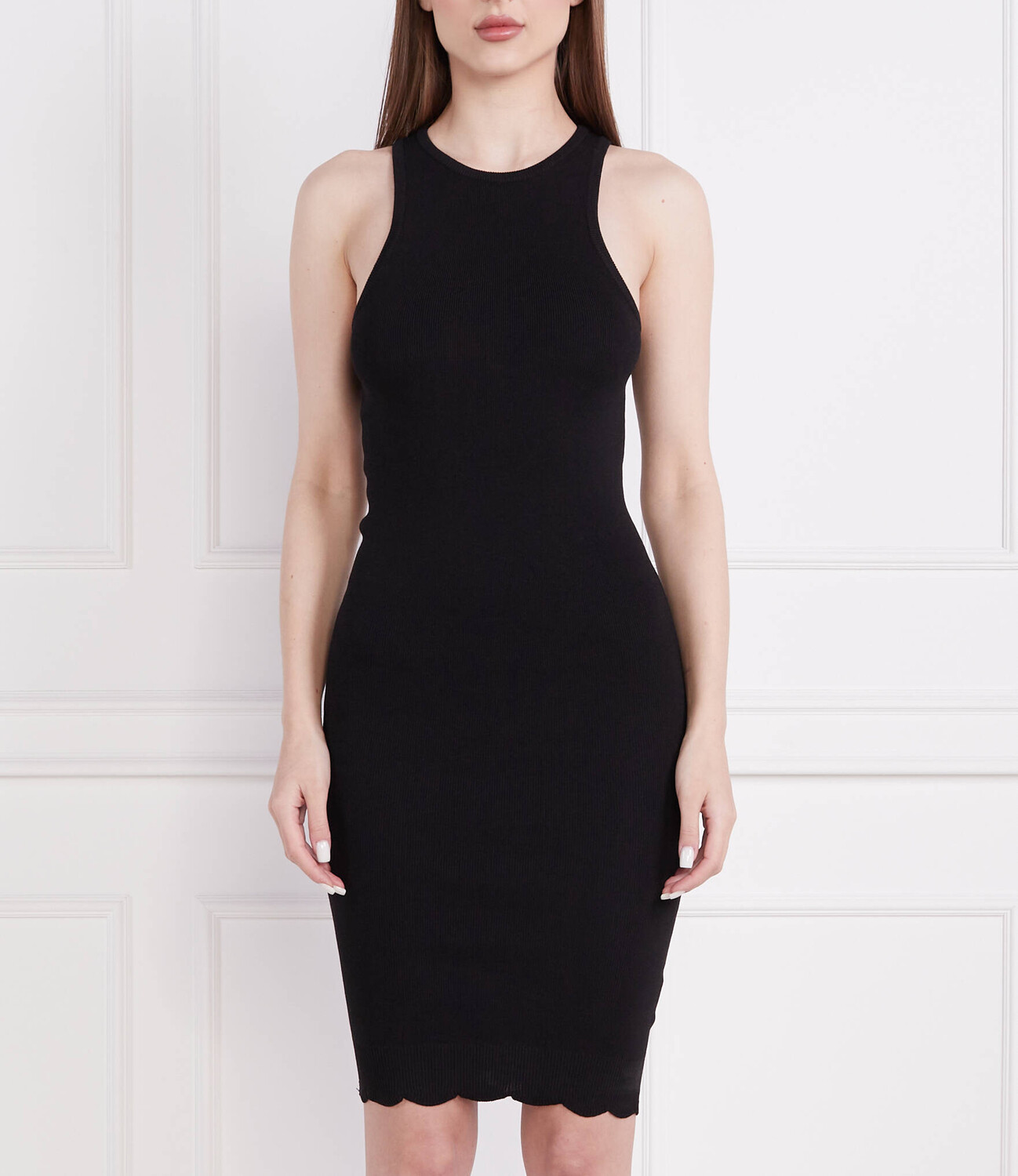 Платье GUESS, черный
Платье GUESS, черный