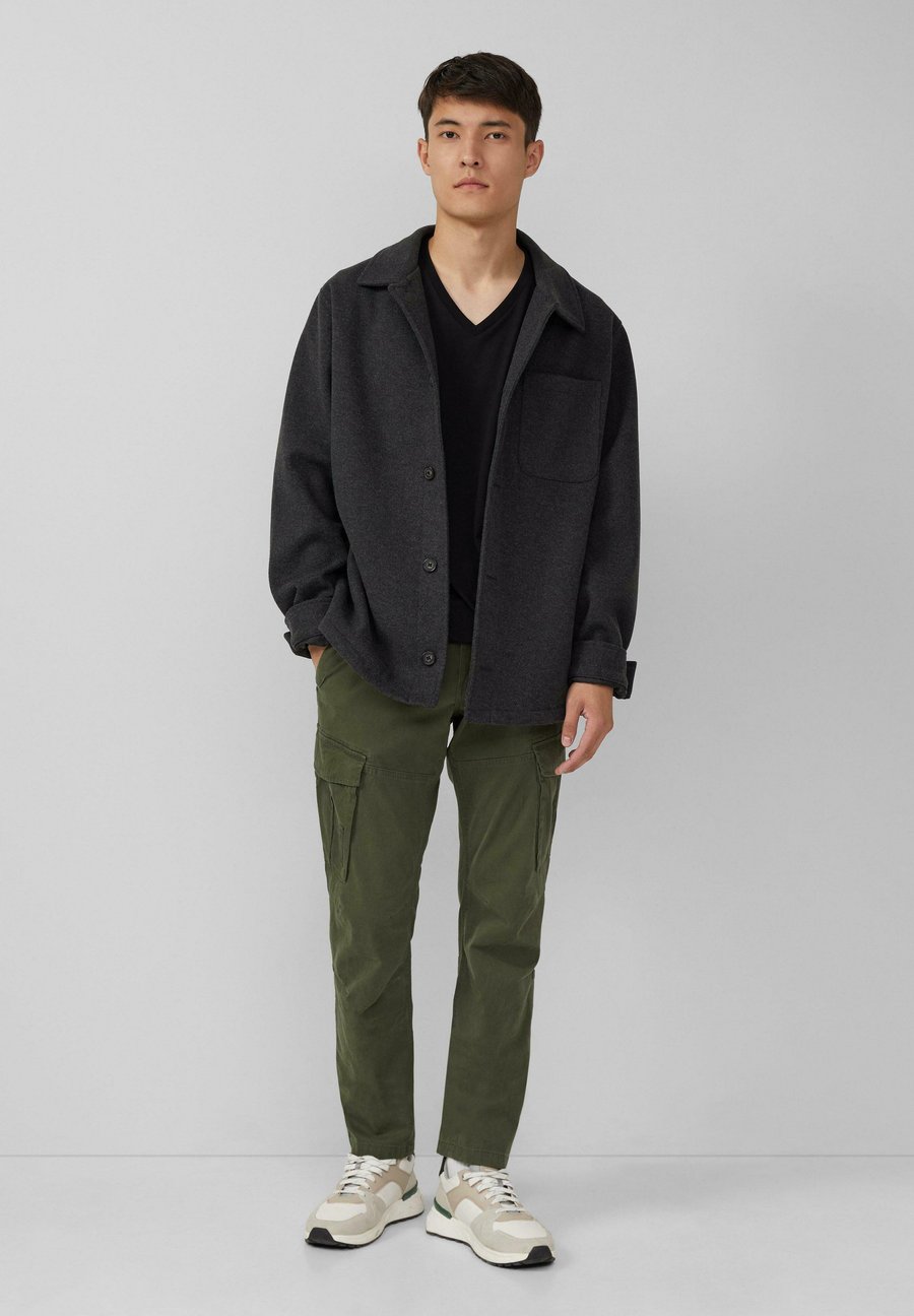 Футболка s.Oliver MIT V AUSSCHNITT UND LOGO, Schwarz/Black, Черный, Футболка s.Oliver MIT V AUSSCHNITT UND LOGO, Schwarz/Black
Футболка s.Oliver MIT V AUSSCHNITT UND LOGO, Schwarz/Black, Черный, Футболка s.Oliver MIT V AUSSCHNITT UND LOGO, Schwarz/Black