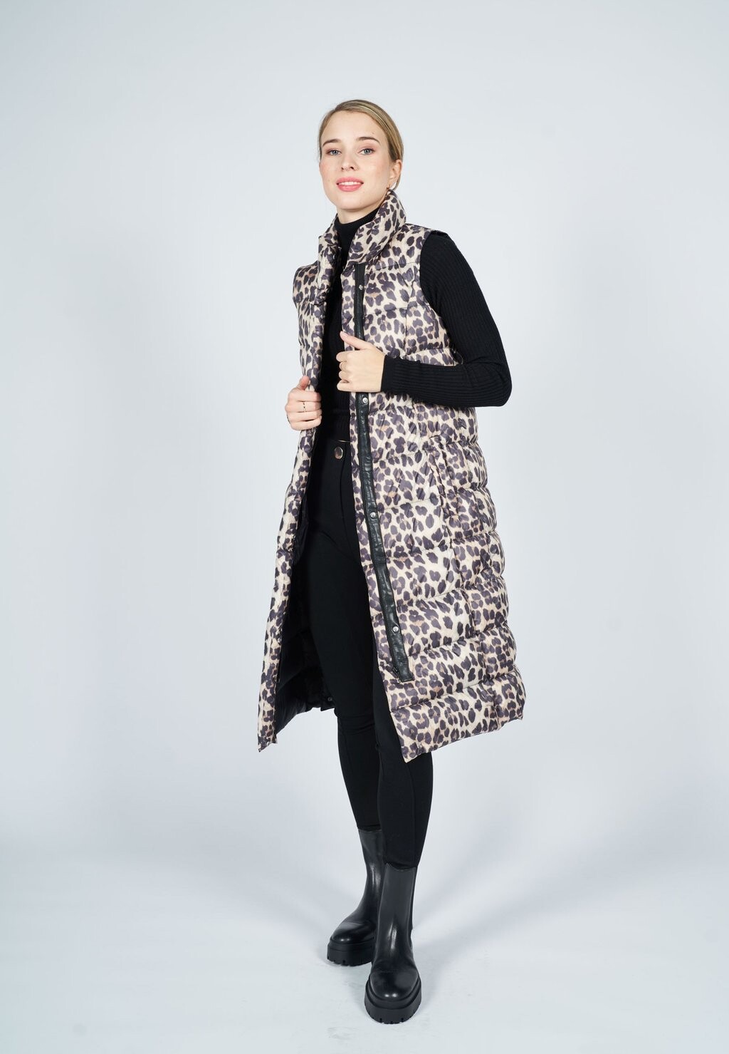 Жилет MOMENT-FN Freaky Nation, коричневый
Жилет MOMENT-FN Freaky Nation, коричневый