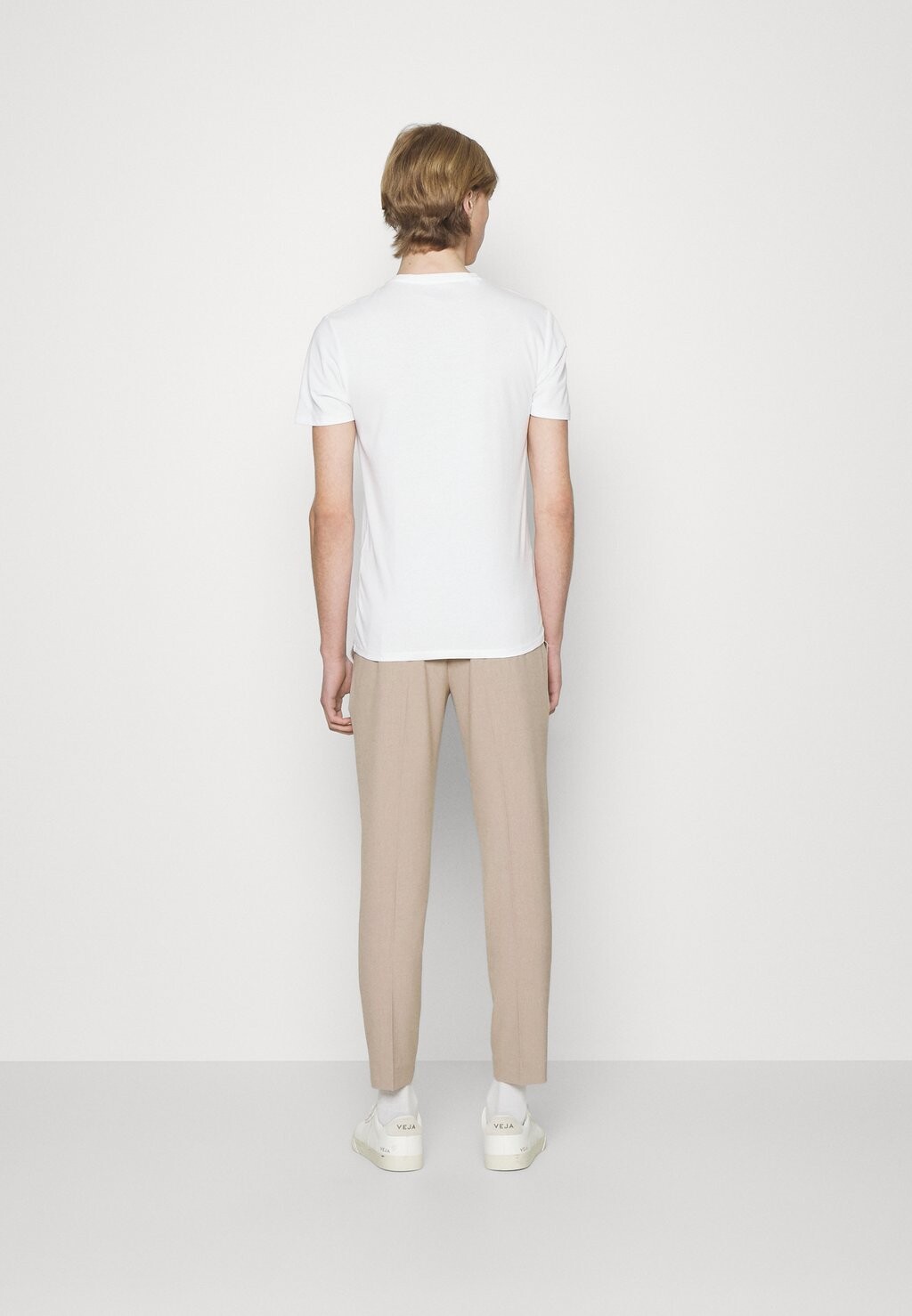 Брюки из парусины Club Pants Lindbergh, светло-песочный цвет
Брюки из парусины Club Pants Lindbergh, светло-песочный цвет