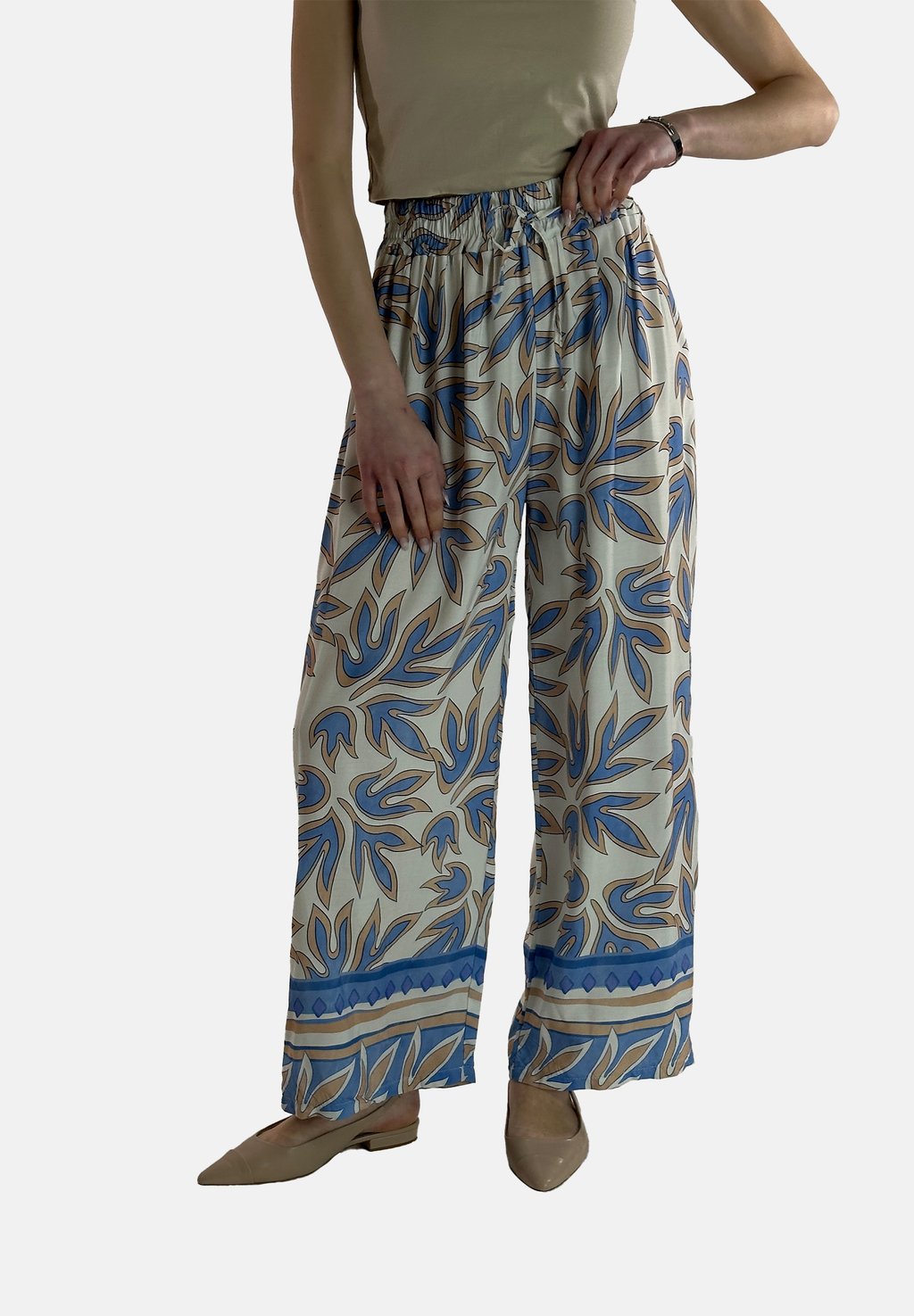 Брюки Elara, цвет Jeans
Брюки Elara, цвет Jeans