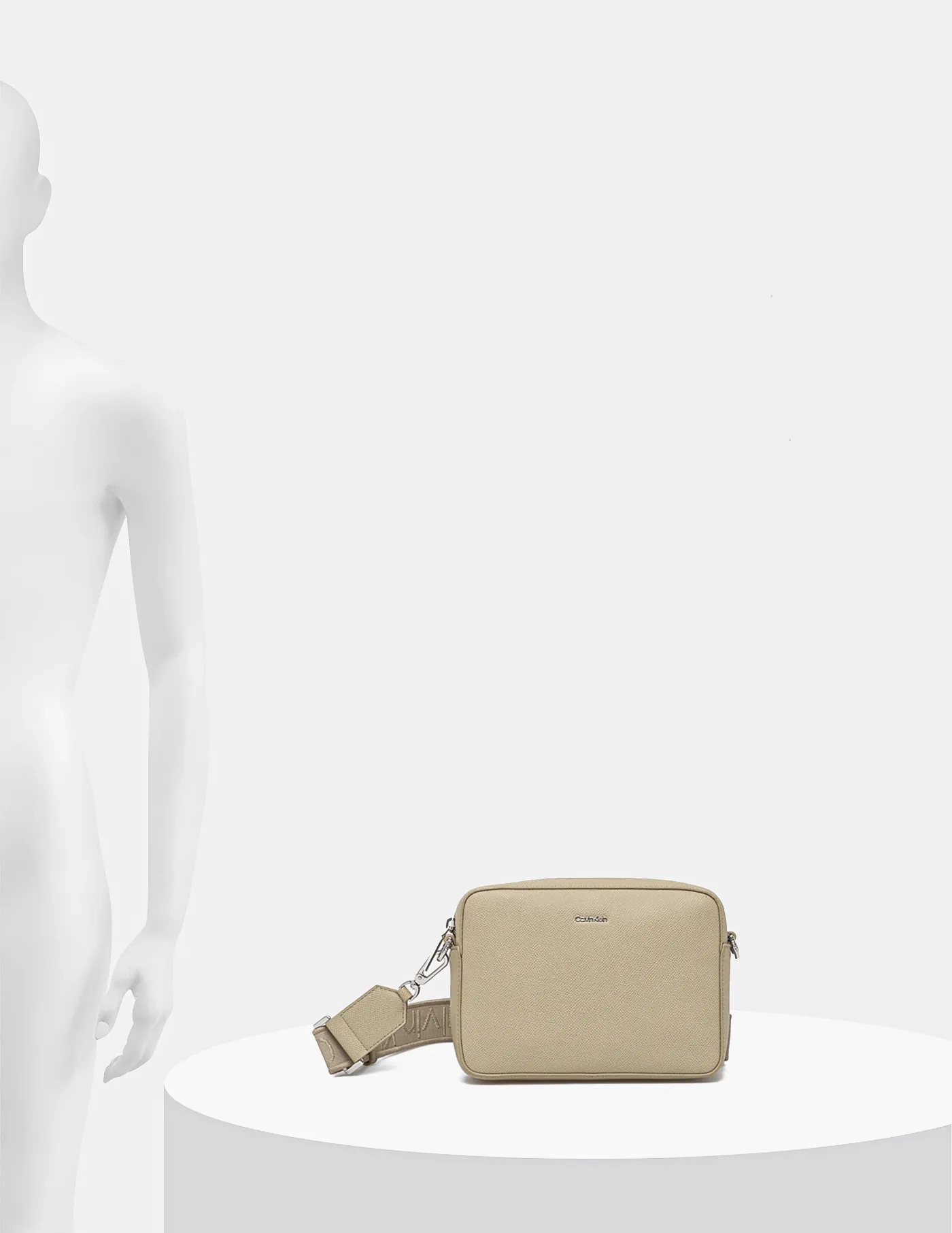 Сумочка Calvin Klein, бежевый
Сумочка Calvin Klein, бежевый