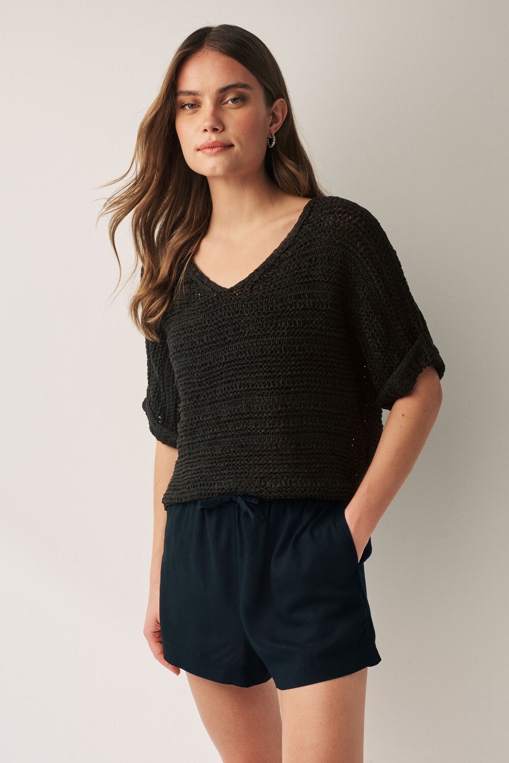 Топ с короткими рукавами и строчкой Next, черный
Топ с короткими рукавами и строчкой Next, черный