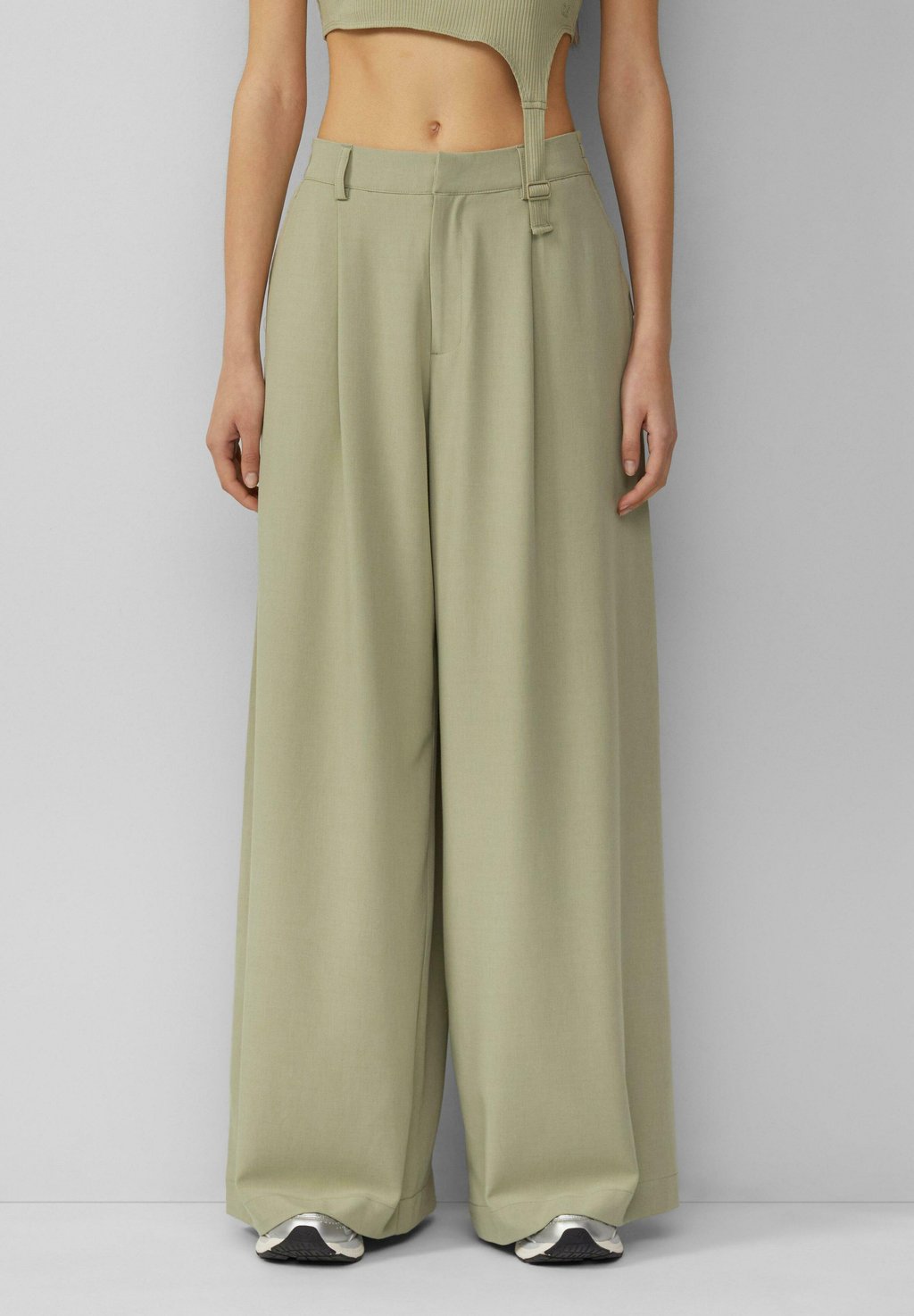 Брюки By Vanessa Mai | Bundfaltenhose QS, зеленый
Брюки By Vanessa Mai | Bundfaltenhose QS, зеленый