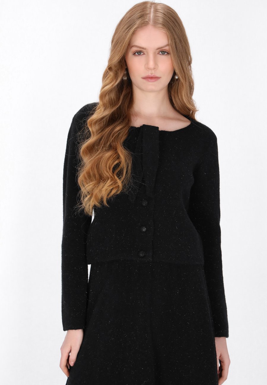 Кардиган DreiMaster Cardigan, Black
Кардиган DreiMaster Cardigan, Black