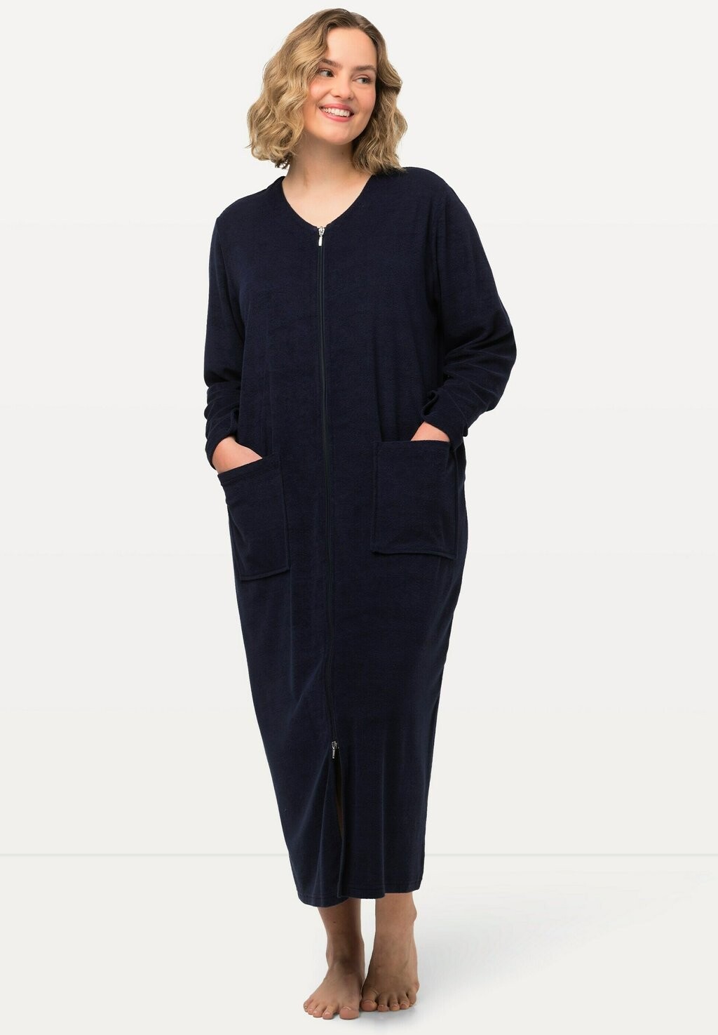Халат GRANDES TAILLES Ulla Popken, темно-синий
Халат GRANDES TAILLES Ulla Popken, темно-синий