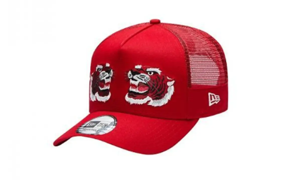 New Era Бейсболка унисекс красная, Red
New Era Бейсболка унисекс красная, Red