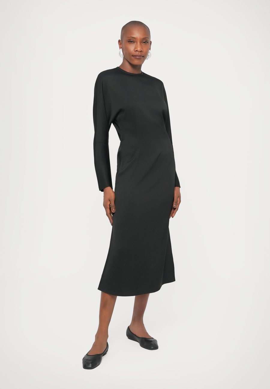 Платье Filippa K BATWING DRESS, Black
Платье Filippa K BATWING DRESS, Black