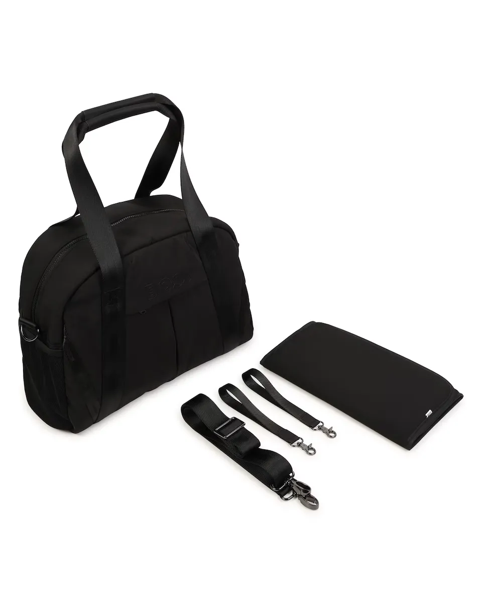 Черная сумка для подгузников из полиэстера BOSS Kidswear, чёрный
Черная сумка для подгузников из полиэстера BOSS Kidswear, чёрный