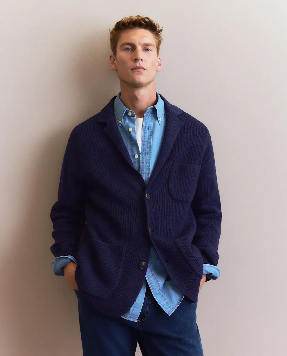 Мужской кардиган с пуговицами, английская вязка, отложной воротник Emidio Tucci, темно-синий
Мужской кардиган с пуговицами, английская вязка, отложной воротник Emidio Tucci, темно-синий