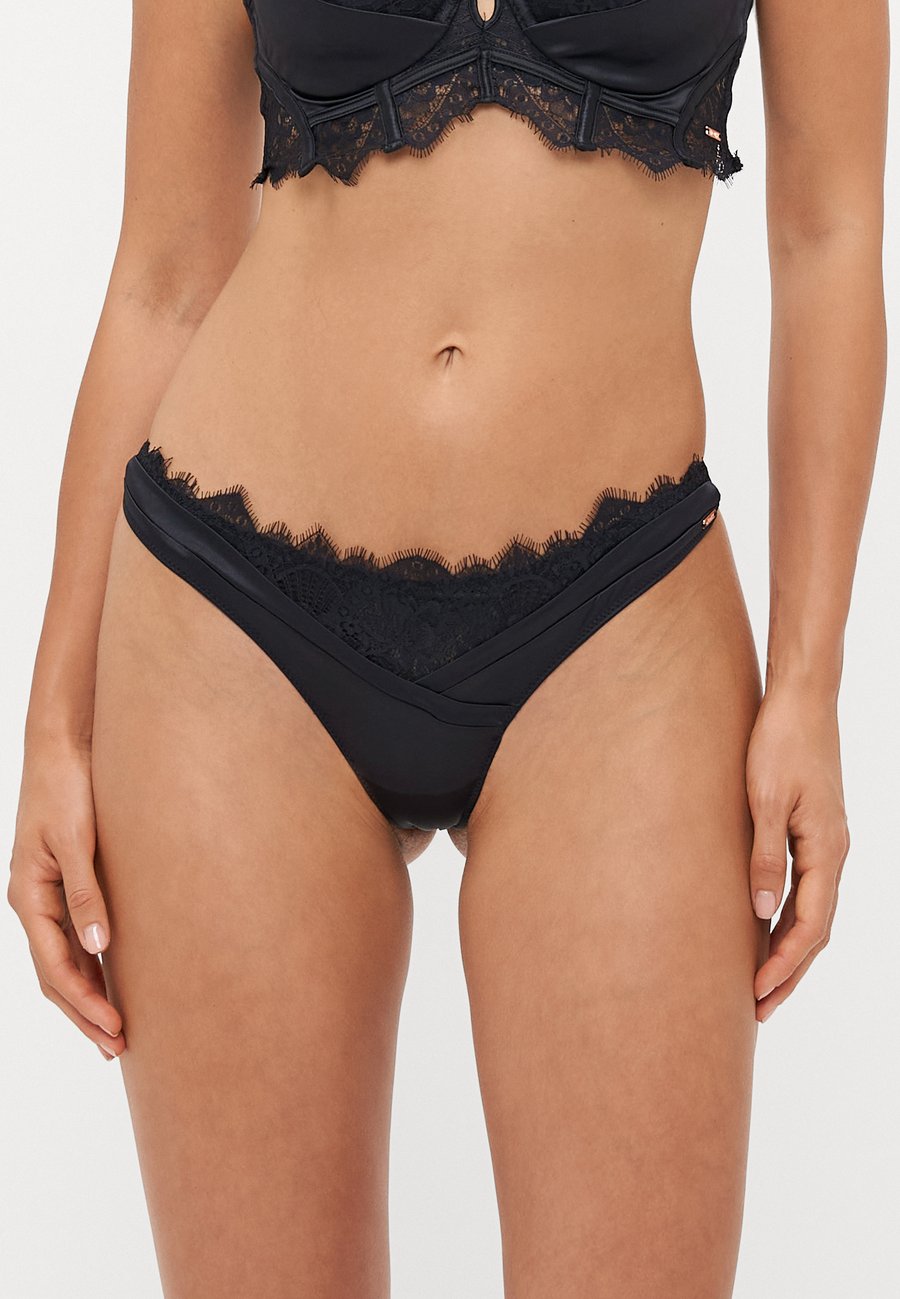 Трусы Hunkemöller ZOE, Caviar/Black
Трусы Hunkemöller ZOE, Caviar/Black