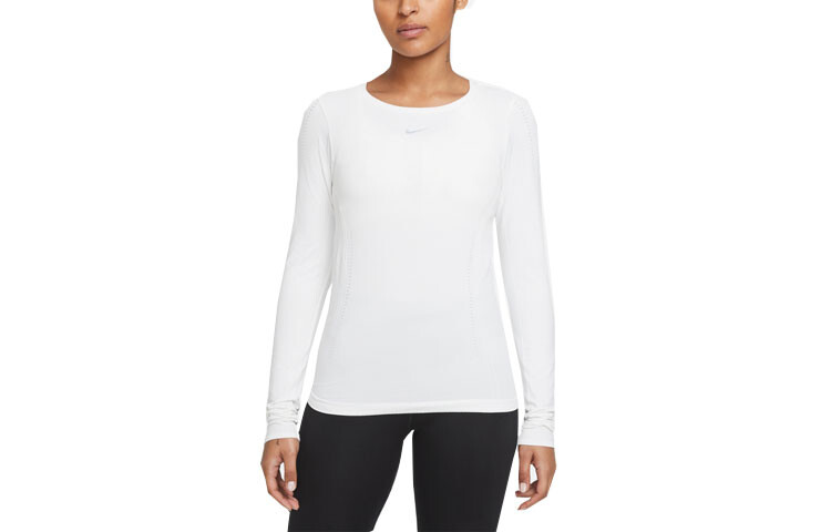 Футболка женская белая Nike
Футболка женская белая Nike