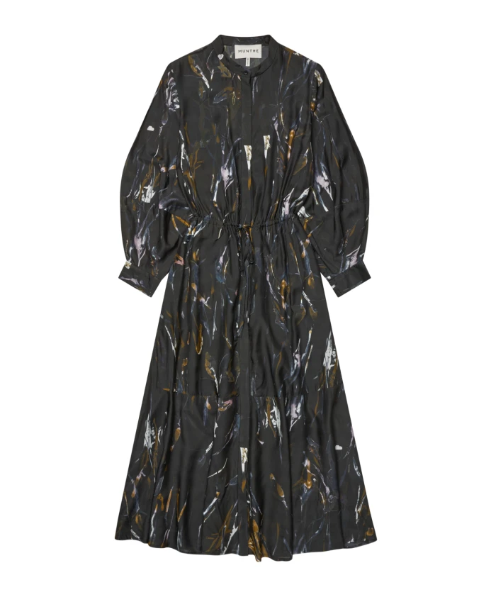 Черное платье с абстрактным принтом Munthe, мультиколор
Черное платье с абстрактным принтом Munthe, мультиколор